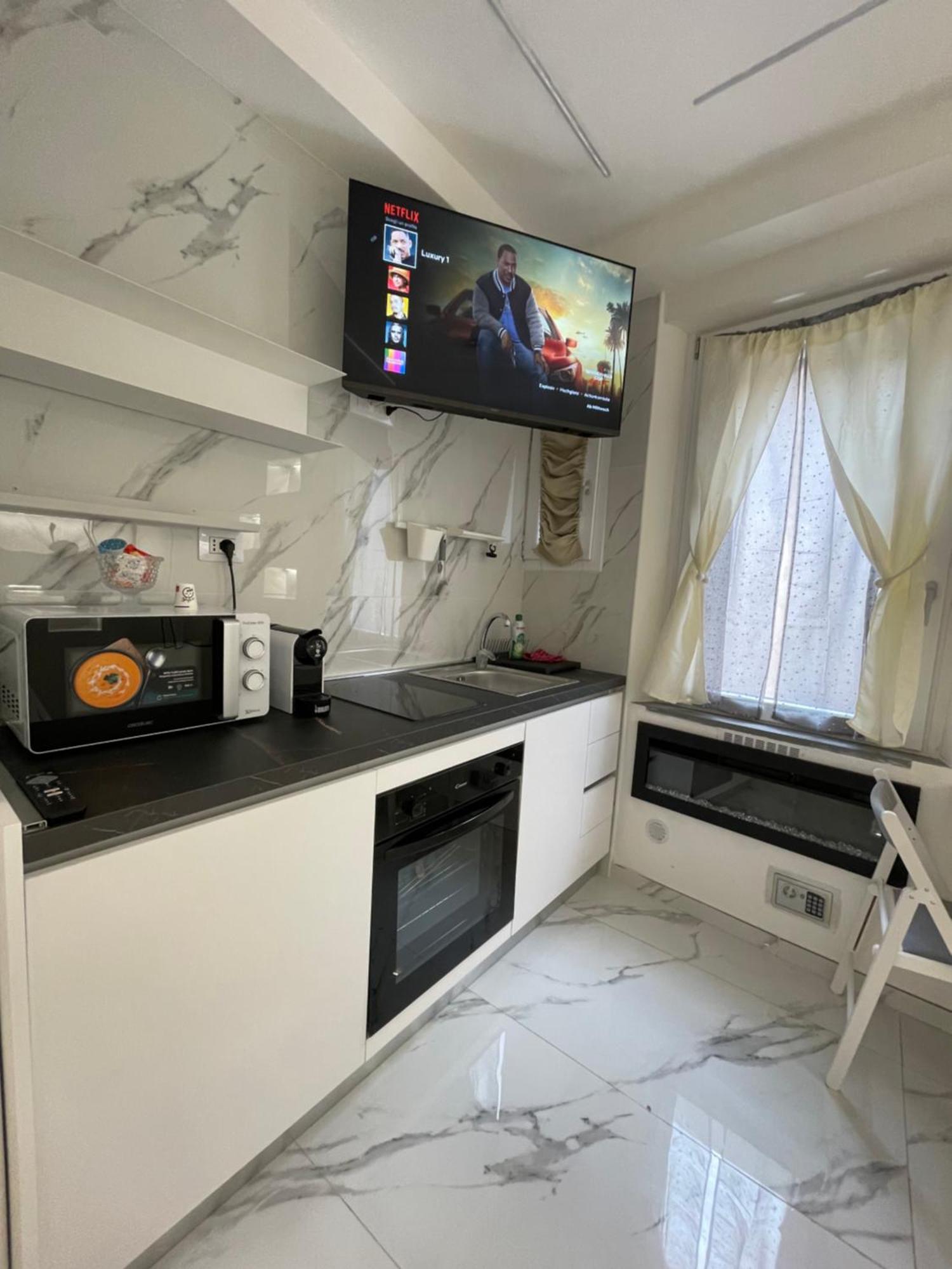 Luxury 5 Al Duomo Di Parma Apartment Екстериор снимка